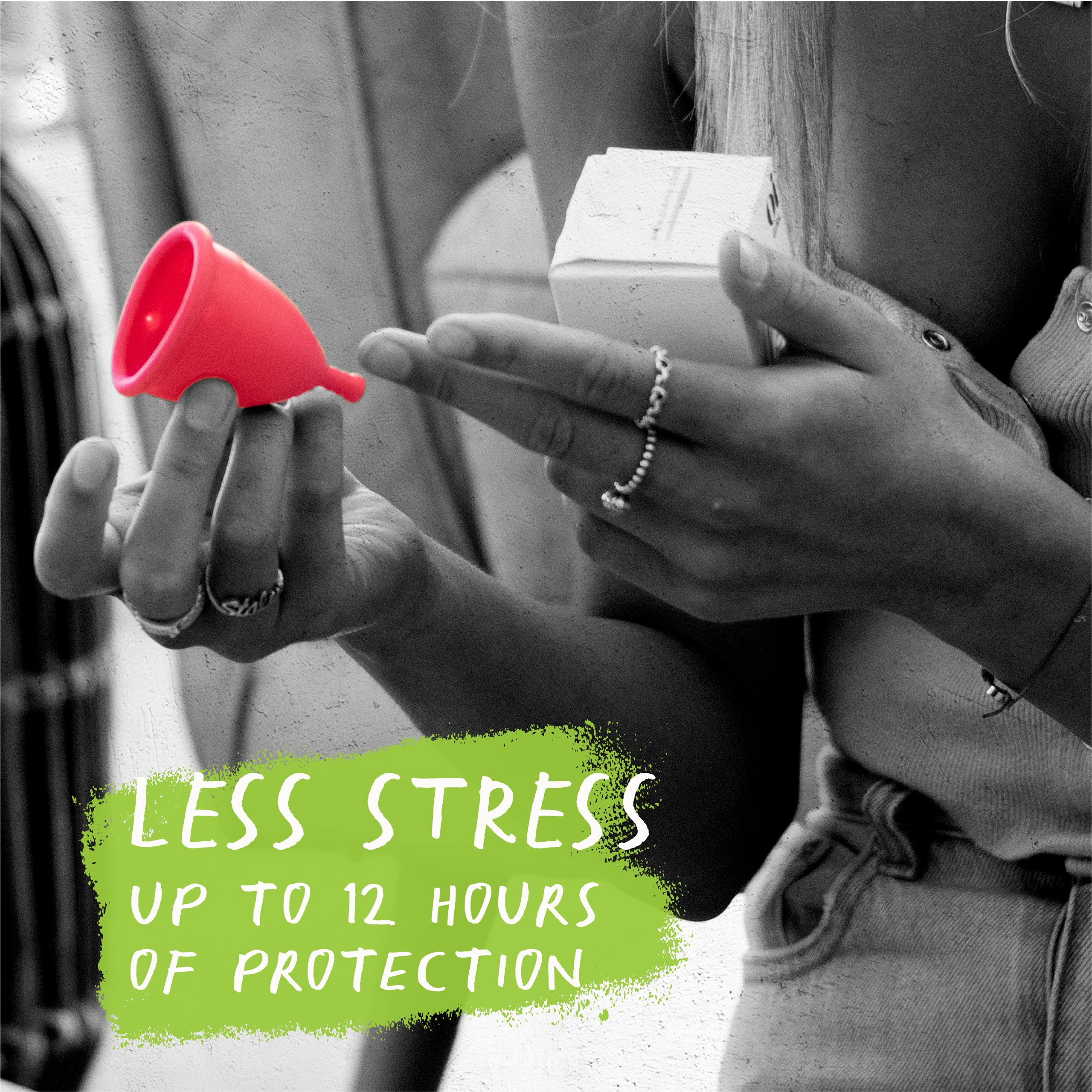 Oi | Organic Initiative - Menstrual Cup | Small - Slim-fit, Wear for 12 hrs | Reusable, Leak Free (17 ml)